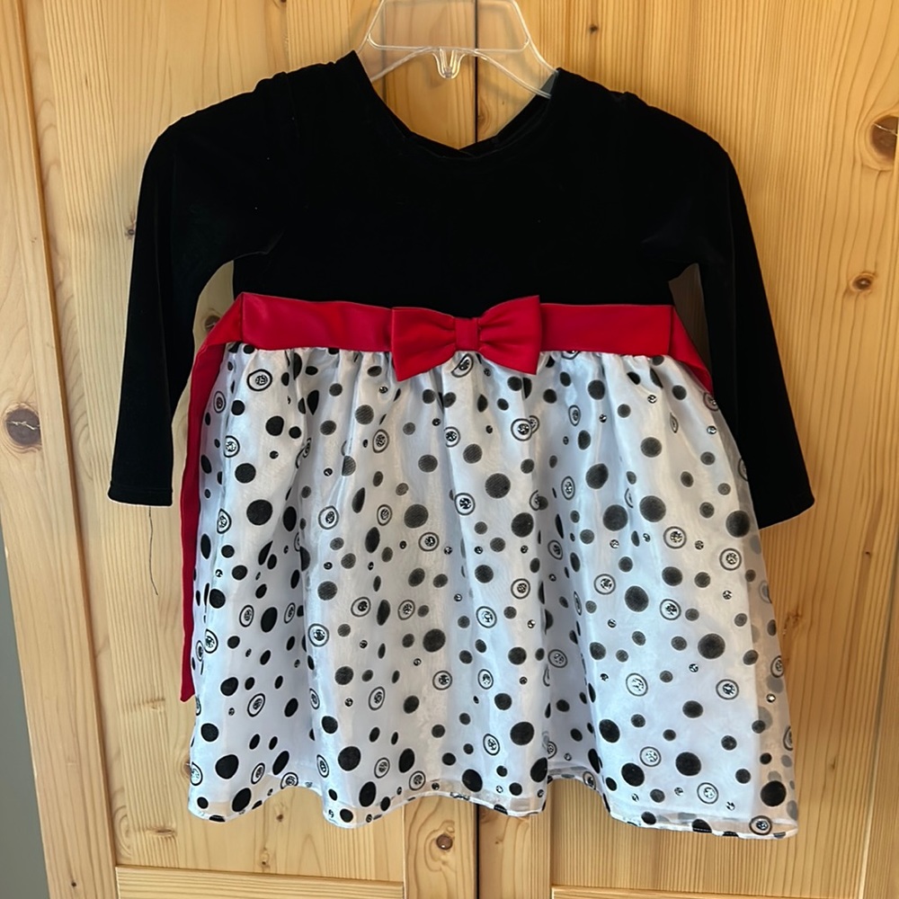 “Ashley and Anne” Christmas dress size 4T